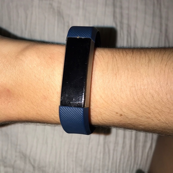 FitBit Alta - Picture 2 of 4